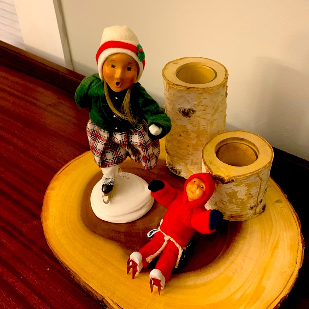 Buyer’s Choice Skater Girl & Boy